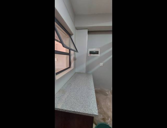 1 BEDROOM APARTMENT FOR SALE IN UMHLANGA RIDGE